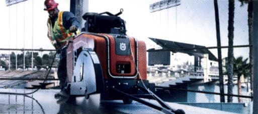 Rezanie dilatačnou (špárovou) pílou