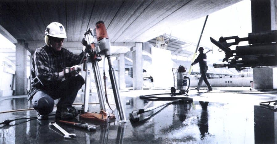 Ako prebieha profesionálne jadrové vŕtanie krok za krokom